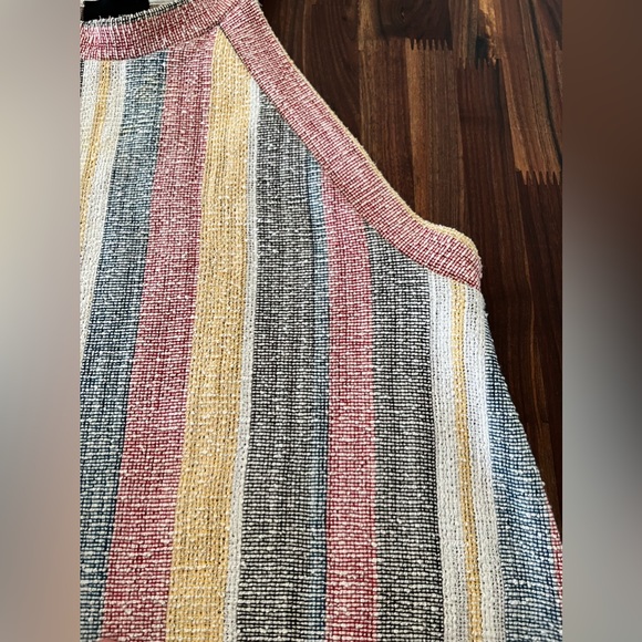 Super pretty vertical striped top - Picture 3 of 8